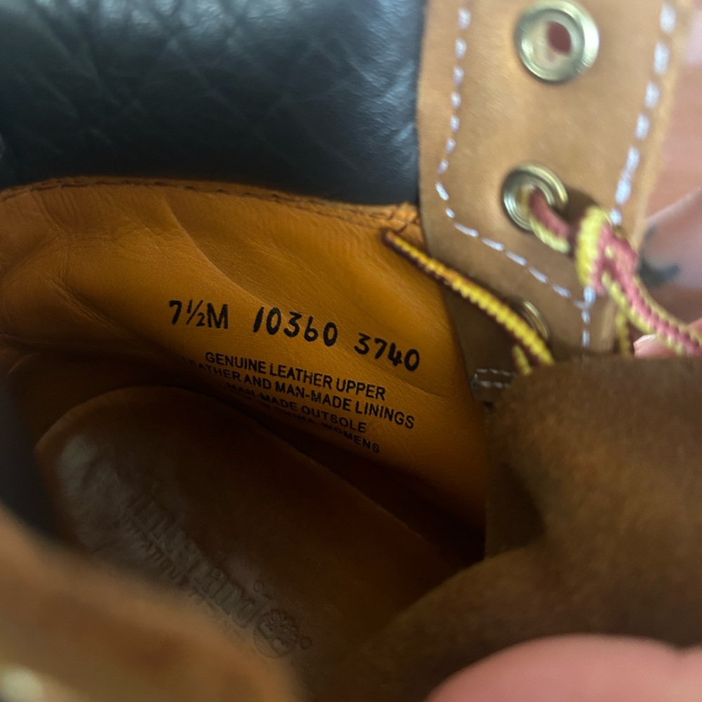 Timberland Boots - Picture 8 of 8